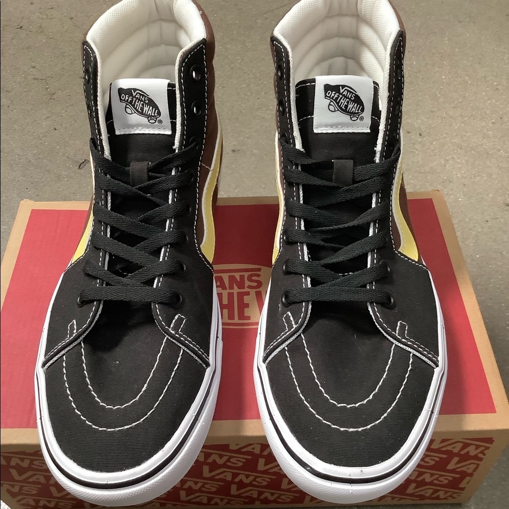 ComfyCush SK8-Hi
(Tri-Tone) black/rain drum/cream gold